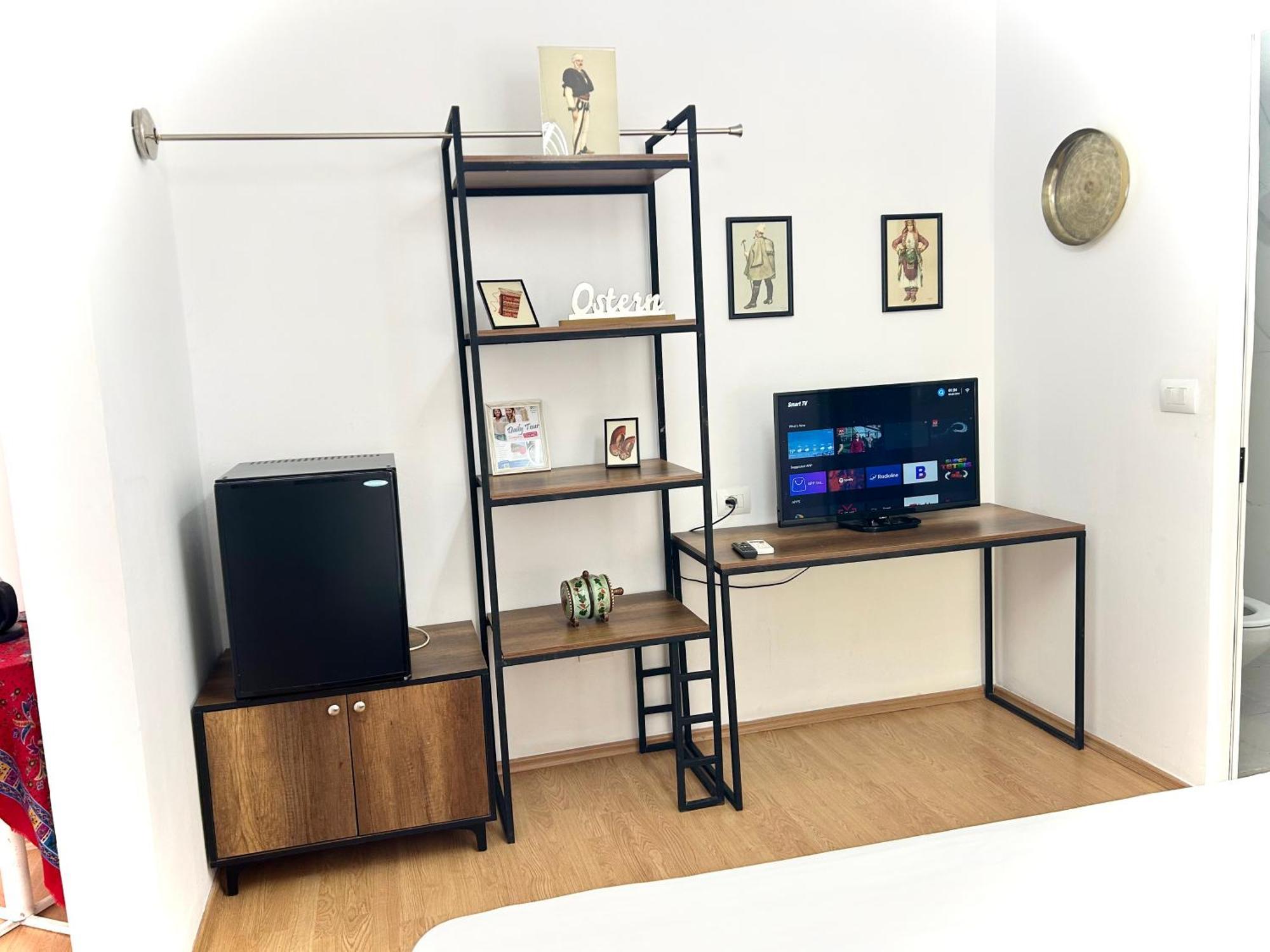 Budget Retreat Tirana & Studios Екстер'єр фото